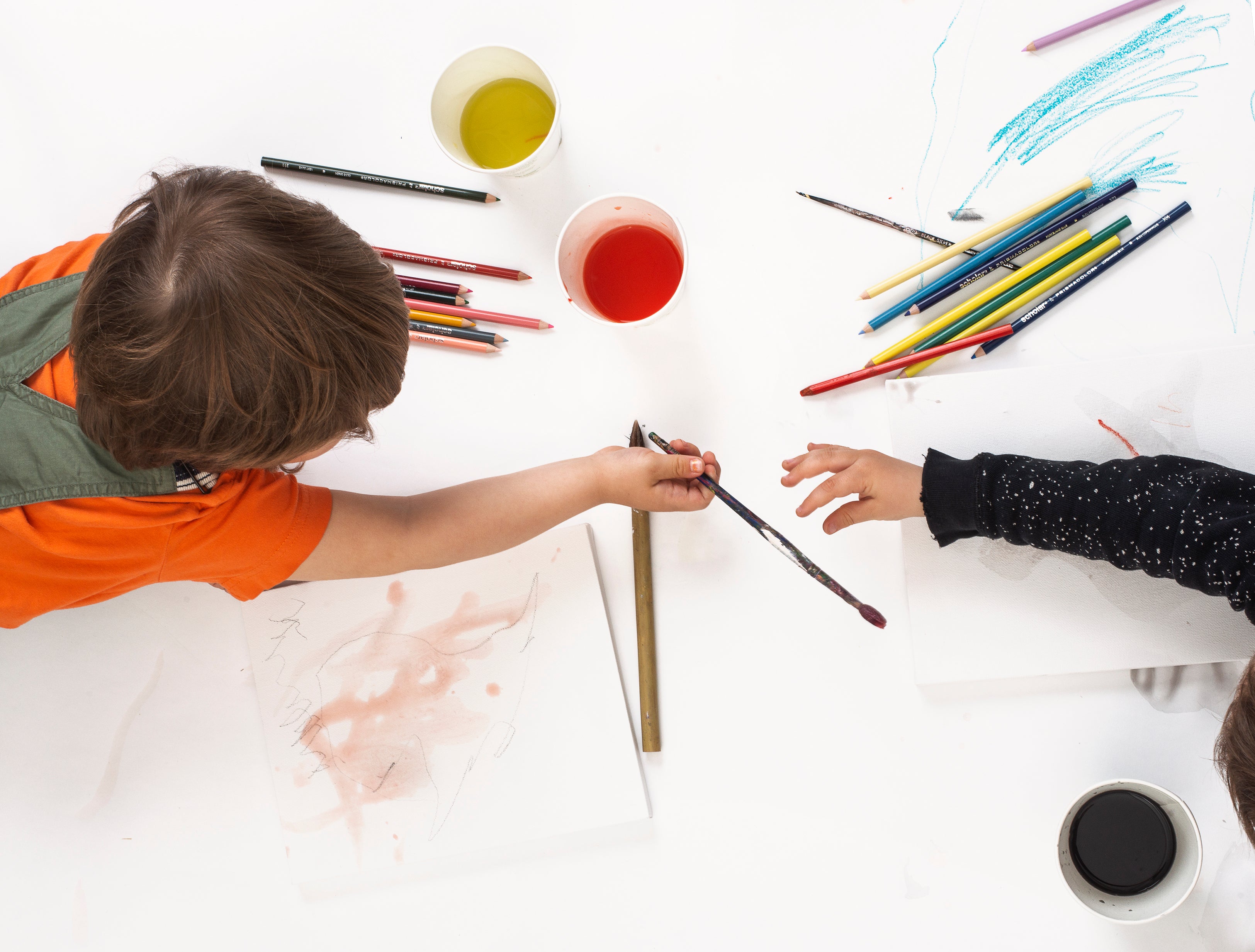 young-children-sharing.jpg